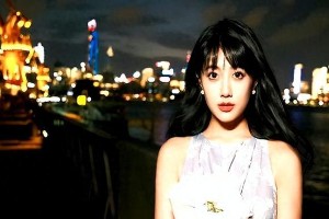 李艺彤最新写真集：青春活力写真大片