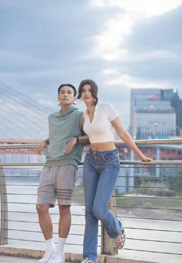 仲尼与妻子卡琳娜