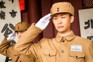 张译《光荣时代》演技炸裂：一人千面的初代公安传奇