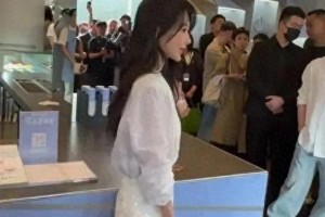 杨紫朱珠任敏杭州同框引热议，网友猜测新综艺或代言