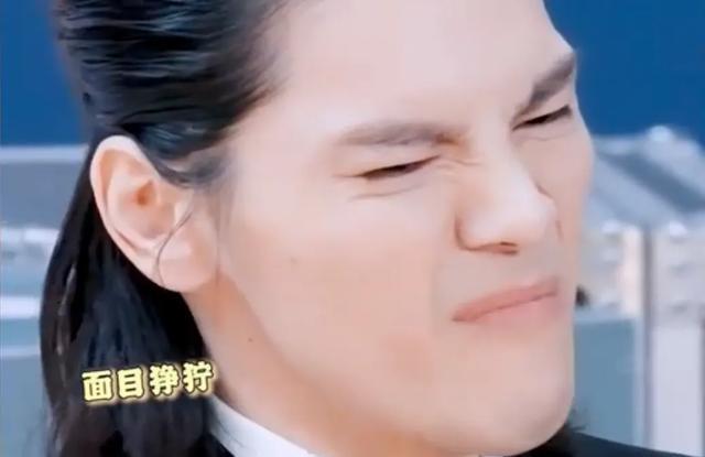 向佐表演现场